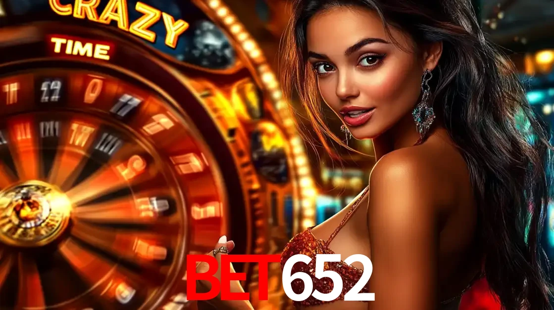 Mulher ao lado da roda de prêmios do jogo de cassino ao vivo Crazy Time, um dos shows de jogos mais emocionantes oferecidos pela plataforma de apostas bet652.